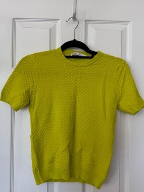 Textured Basic Zara T-shirt - bright neon - Size Medium